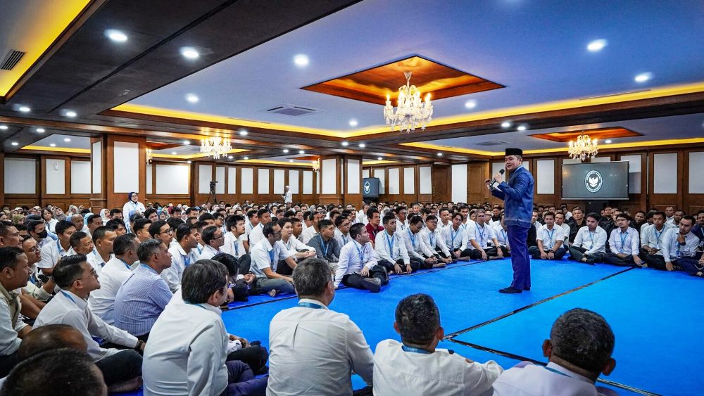 Silaturahmi dengan Pegawai Jelang Lebaran, Seskab: Titip Salam untuk Keluarga