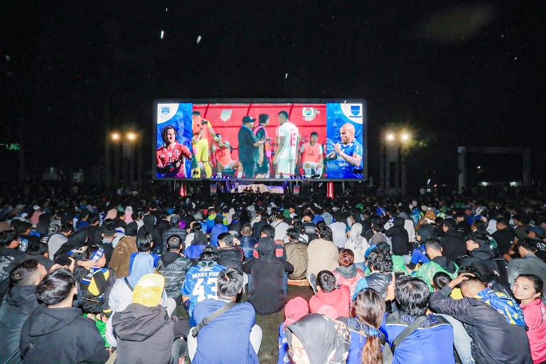 30 Kecamatan di Kota Bandung Gelar Nobar Persib, Wali Kota Pastikan Pengamanan Ketat