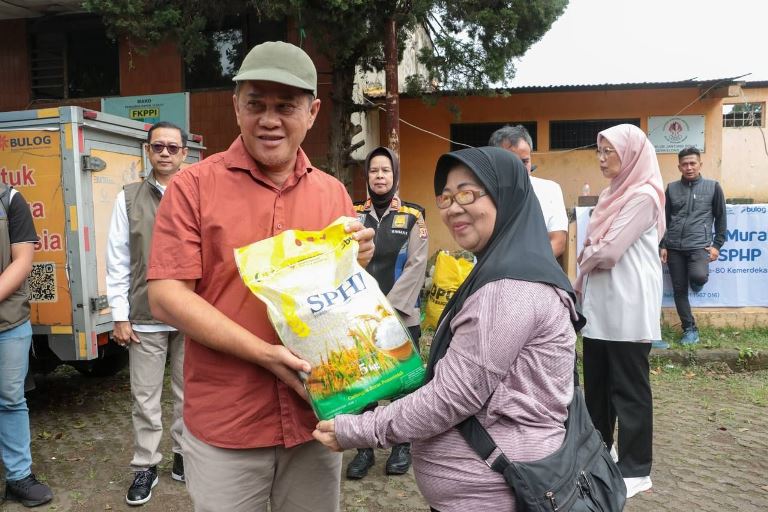 Jangkau 146.232 Penerima, Pemkot Bandung Genjot Penyaluran Bantuan Pangan