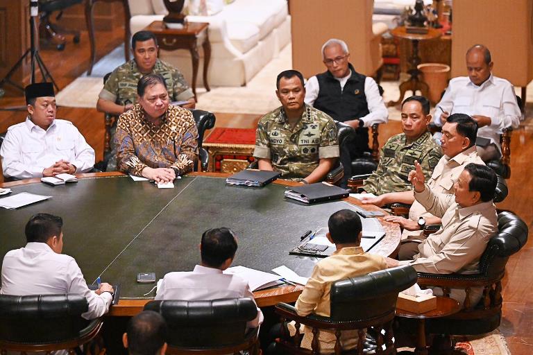Presiden Prabowo Gelar Pertemuan Strategis di Hambalang Bahas Pangan, Energi, dan Idulfitri