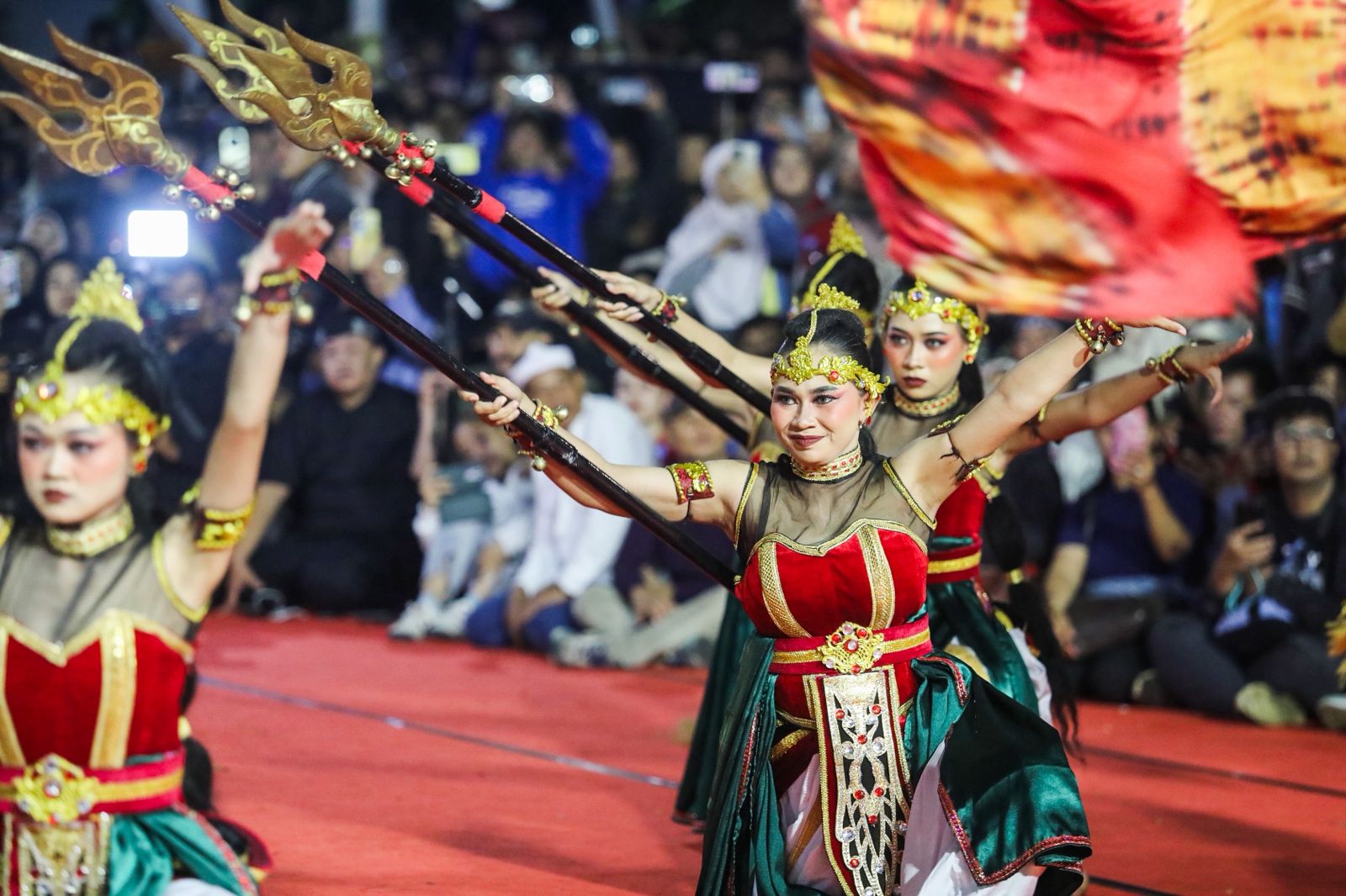 Kirab Milangkala Tatar Sunda, Nuansa Budaya Semarakkan Bandung