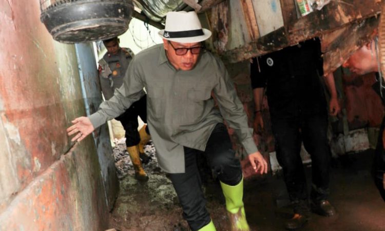 Banjir Bandang Terjang Kampung Bojong, Bupati Bandung Segera Normalisasi Sungai Cisunggalah