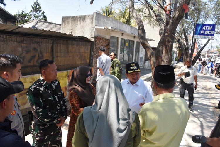 Bangunan Liar di Rumija Dibongkar