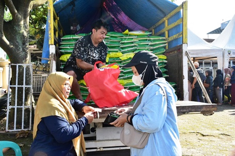 Peringati Hari Jadi Sumedang dengan Gebyar Sembako Duafa dan GPM Serempak