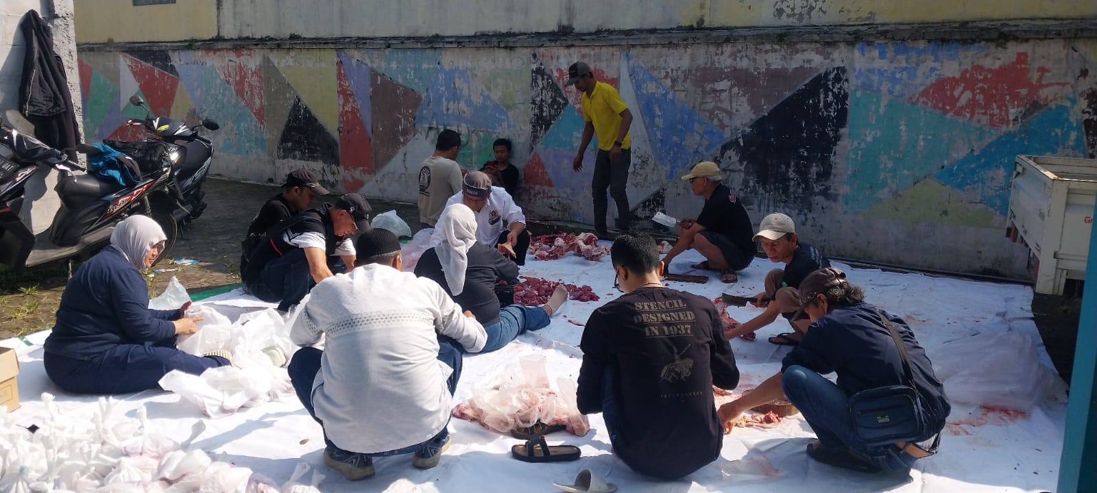Perkuat Nilai Kepedulian dan Kebersamaan, PWI Kabupaten Bandung Laksanakan Pemotongan Hewan Kurban