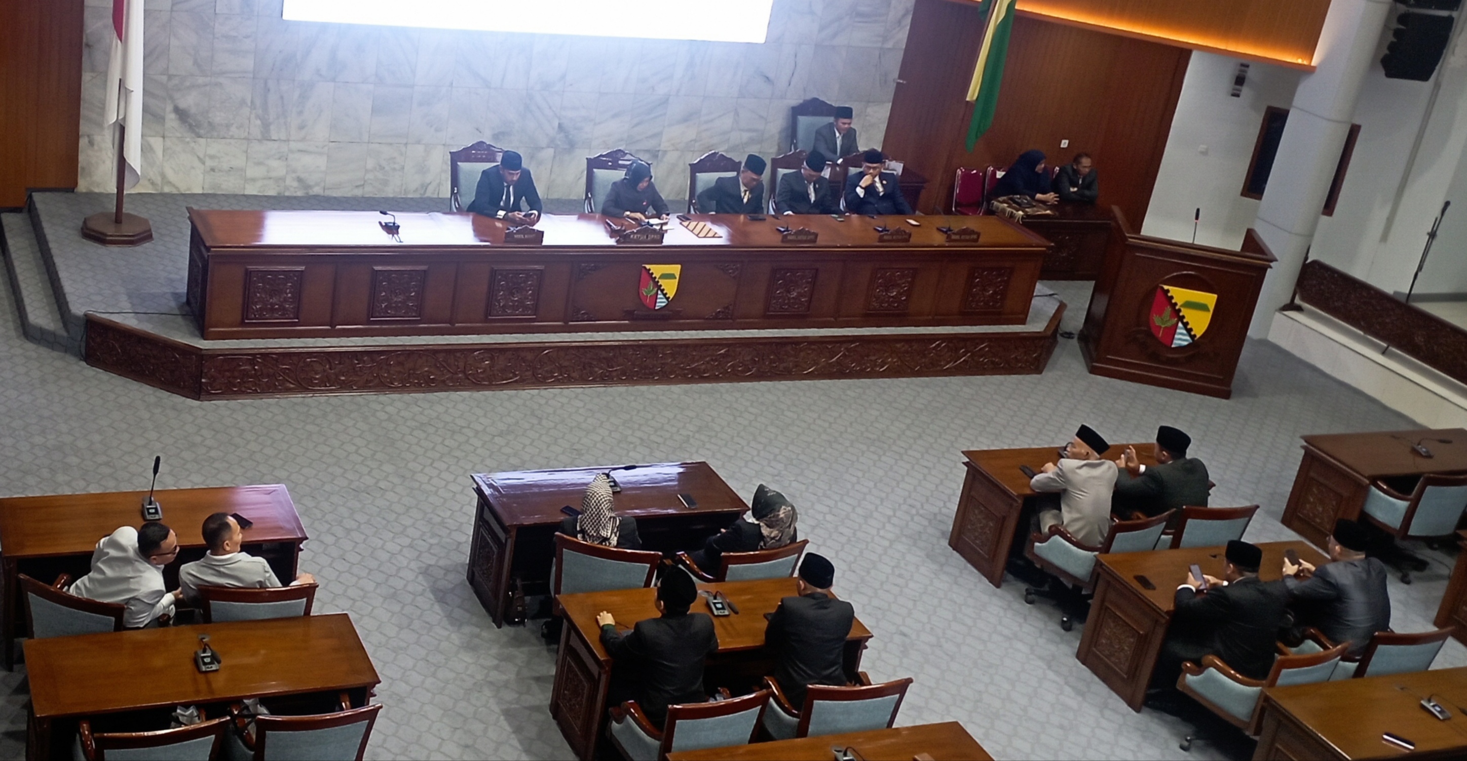 DPRD Kab Bandung Gelar Rapat Paripurna Usulan Raperda di Luar Propemperda, Hj Renie Nilai Urgensi untuk Dibahas