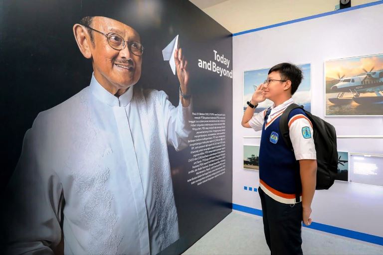 Peran Guru di Mata Gen Z: Lebih dari Sekadar Pengajar!