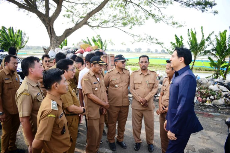 Bupati Lucky Hakim Tinjau Penanganan Sampah, Dorong Percepatan dan Penataan Sistem Terpilah