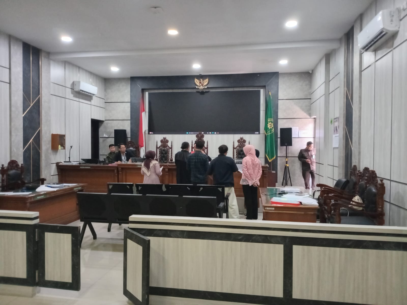 Sidang Praperadilan Guru PPPK yang Dipecat di PN Bale Bandung Ricuh, Kuasa Hukum Ancan Laporkan Hakim ke Bawas MA
