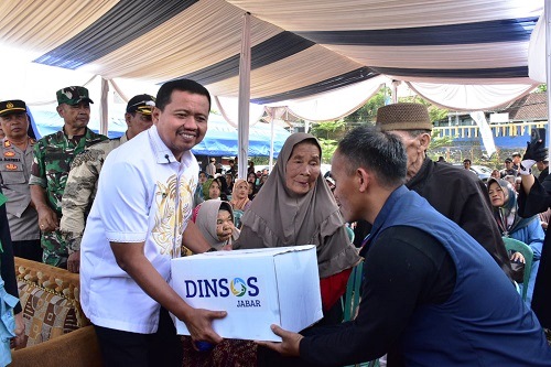 Kampung Sosial Cimanggung Ikhtiar Mengurangi Warga Miskin