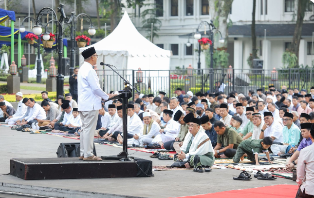 Darurat Sampah, Farhan Ajak Warga Ubah Budaya di Momentum Idulfitri