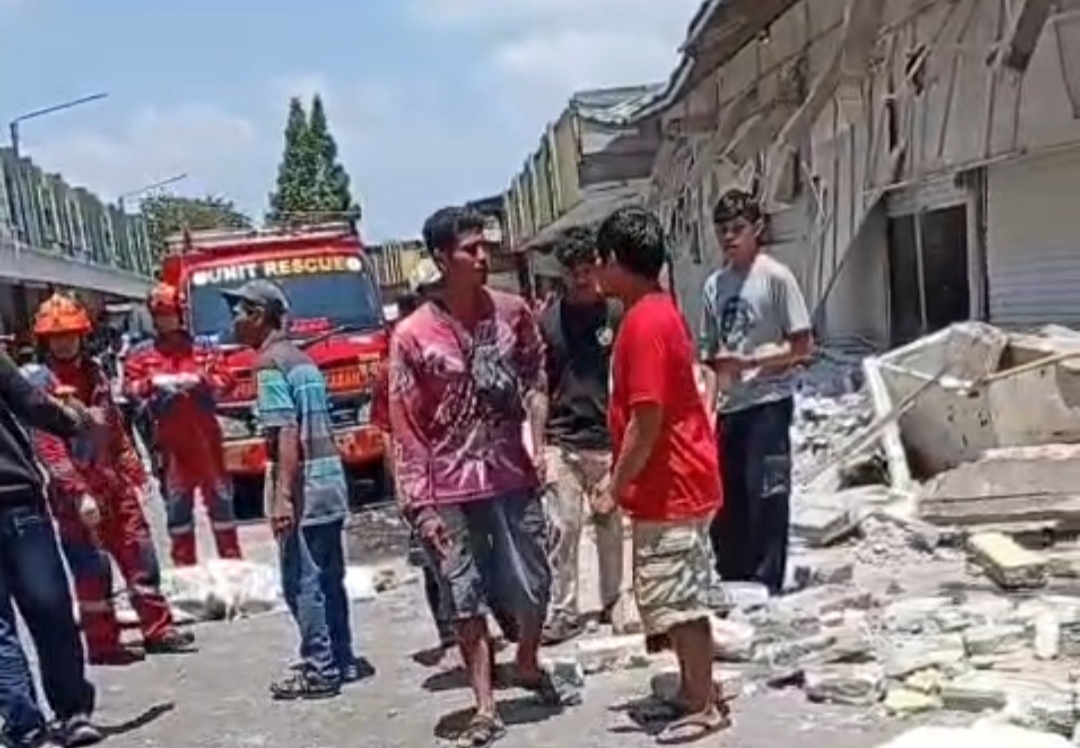 Pasar Soreang Ambruk, Bupati Minta PT BBP Wajib Bertanggujawab Penuh 