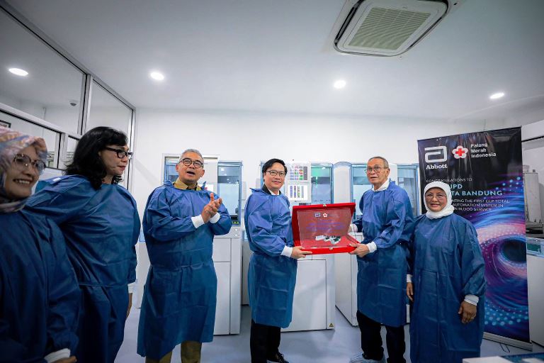 PMI Kota Bandung Luncurkan Laboratorium Canggih Pertama di Indonesia, Perkuat Layanan Darah Berbasis Digital