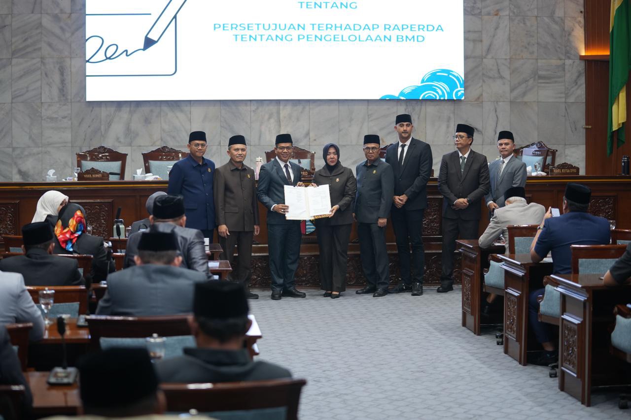 Sempat Ditunda, DPRD Kabupaten Bandung Akhirnya Setujui Raperda BMD Jadi Perda 