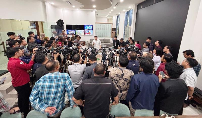 Pemerintah Perkuat Kesejahteraan Guru, Seskab: Insentif Naik, Tunjangan Diperbesar