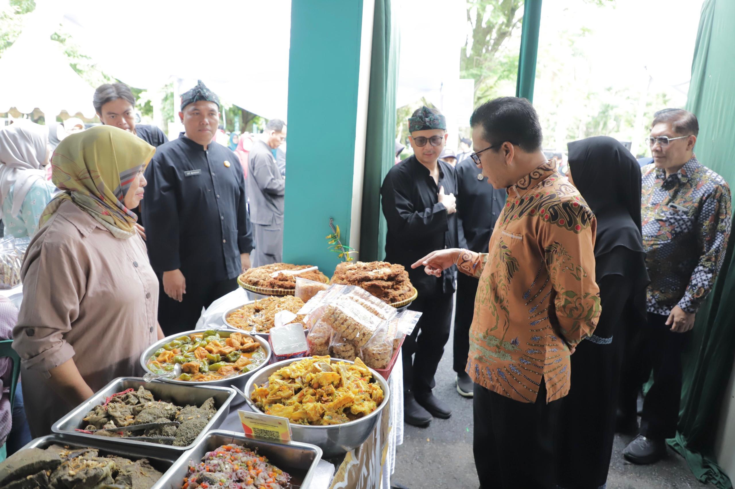 Pemkab Bandung Perkuat Stabilitas Harga Melalui OPM dan Bazaar Ramadan